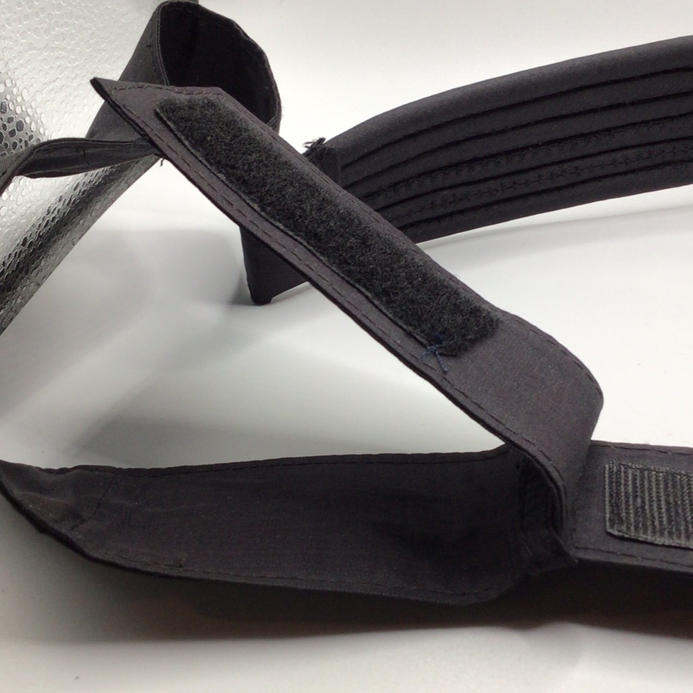 Black Silk Gordian Knot Belt - Picture 3 of 5